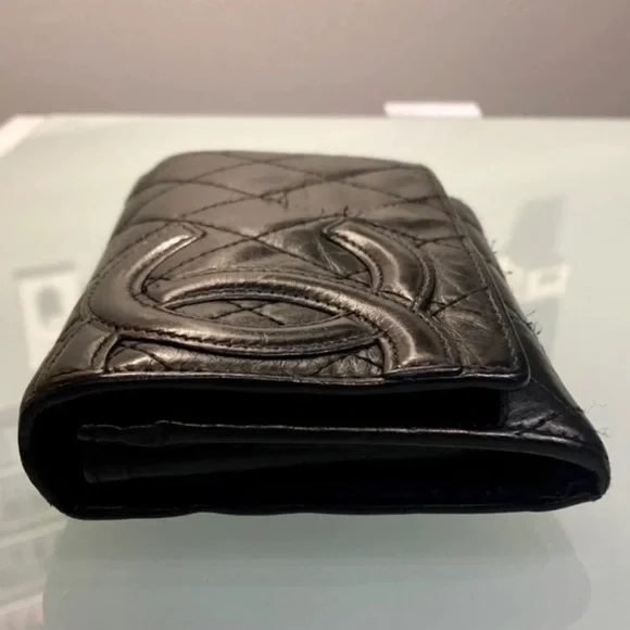 CHANEL Quilted Cambon Ligne Lambskin Leather Flap Wallet Black - Picture 4 of 16